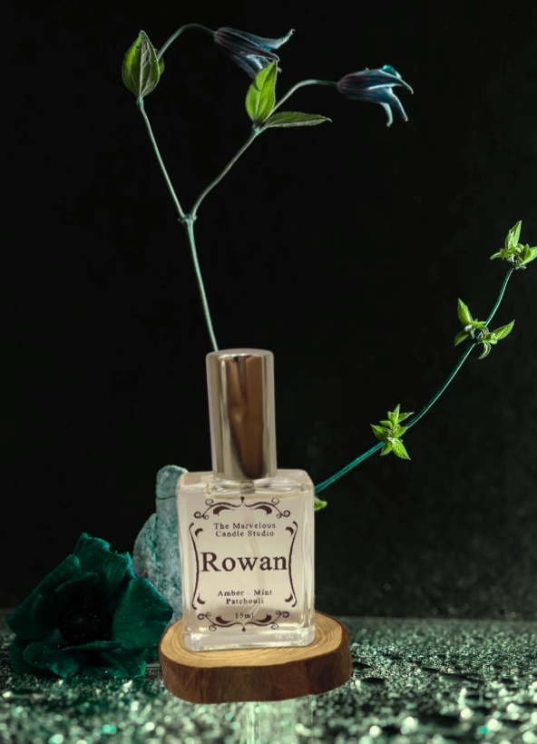 Rowan Whitethorn Perfume | Throne Of Glass